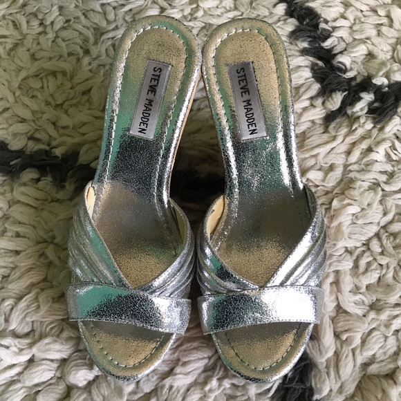 Y2K Steve Madden Silver Metallic Wedges sz 8 - Picture 2 of 7